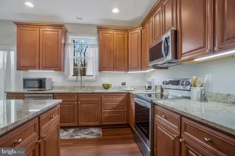 919 Central Ave E, Edgewater, MD 21037 photo 12