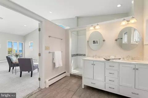 8149 Orchard Point Rd, Pasadena, MD 21122 photo 25