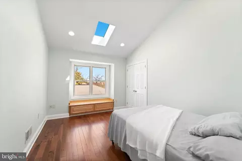 8149 Orchard Point Rd, Pasadena, MD 21122 photo 26