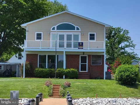 8149 Orchard Point Rd, Pasadena, MD 21122 photo 13