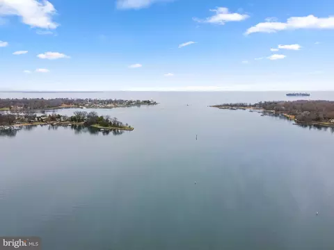 8149 Orchard Point Rd, Pasadena, MD 21122 photo 12
