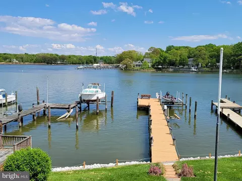 8149 Orchard Point Rd, Pasadena, MD 21122 photo 10