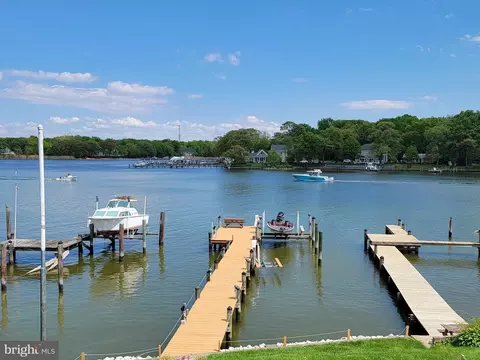 8149 Orchard Point Rd, Pasadena, MD 21122 photo 5