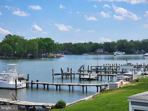 8149 Orchard Point Rd, Pasadena, MD 21122 photo 6