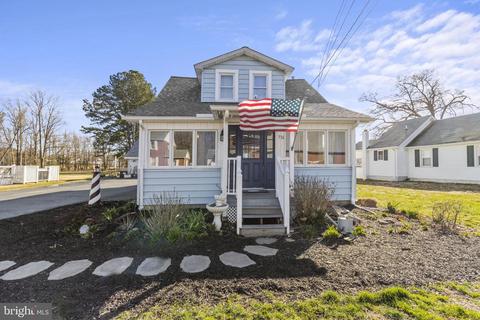 711 Masons Beach Rd, Deale, MD 20751
