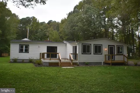 949 Marzoff Rd, Deale, MD 20751 photo 2