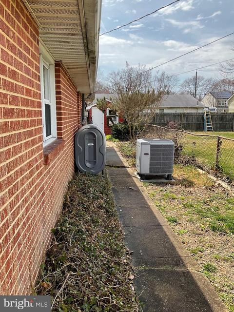 8458 Miramar, Pasadena, MD 21122 photo 16