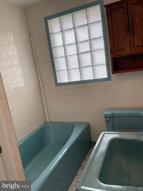 8458 Miramar, Pasadena, MD 21122 photo 14