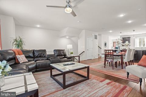 3341 Pitch Pine Dr, Laurel, MD 20724
