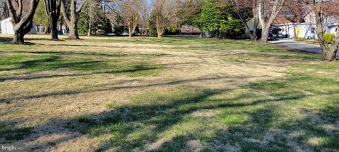 1542 Hodges Ave, Glen Burnie, MD 21060