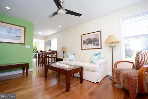 16 Cypress Rd, Annapolis, MD 21403 photo 3