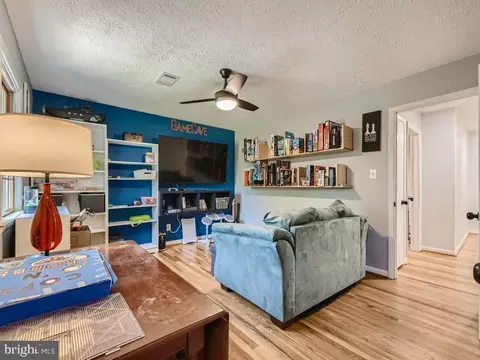 466 Edgewater Rd, Pasadena, MD 21122 photo 22