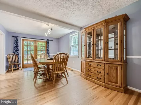 466 Edgewater Rd, Pasadena, MD 21122 photo 10