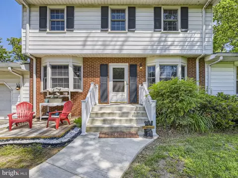 466 Edgewater Rd, Pasadena, MD 21122 photo 3