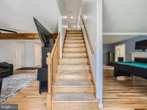 466 Edgewater Rd, Pasadena, MD 21122 photo 5