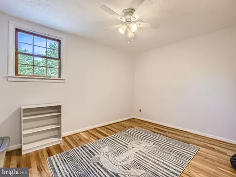 466 Edgewater Rd, Pasadena, MD 21122 photo 23