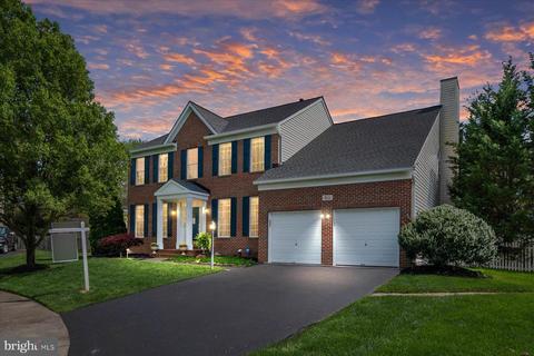 511 French Point Ct, Millersville, MD 21108