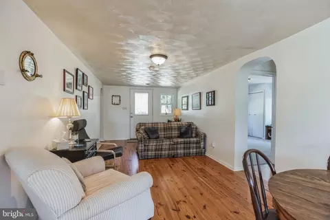 611 Riverside Dr, Pasadena, MD 21122 photo 16