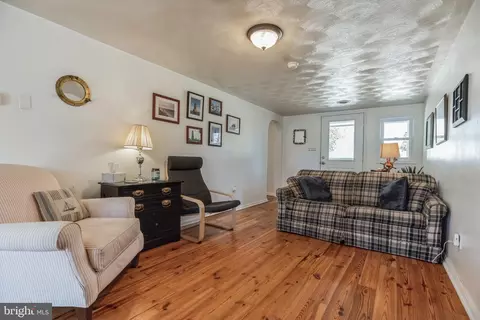 611 Riverside Dr, Pasadena, MD 21122 photo 15