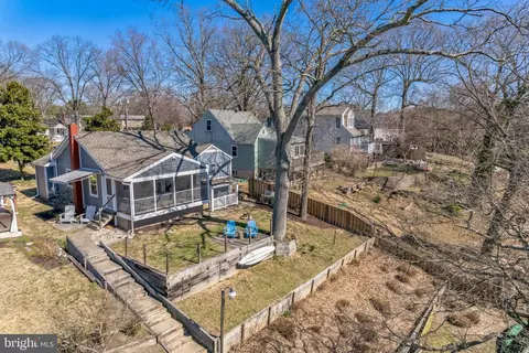 611 Riverside Dr, Pasadena, MD 21122 photo 2