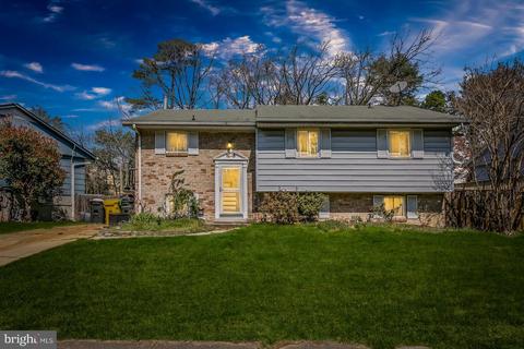 560 Lanny Ct, Millersville, MD 21108