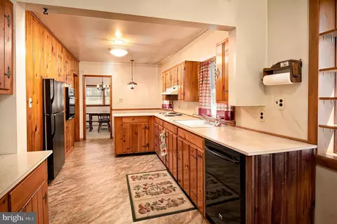 8430 Jacobs Rd, Severn, MD 21144 photo 10