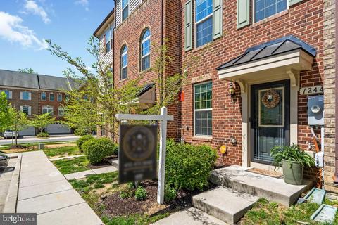 7244 Winding Hills Dr, Hanover, MD 21076