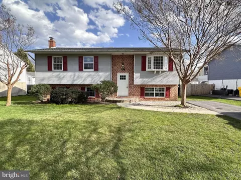 47 Archwood Ave, Glen Burnie, MD 21061