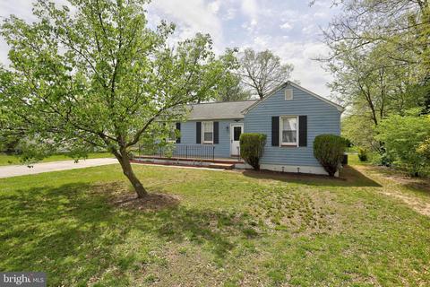714 Oakwood Rd, Glen Burnie, MD 21061