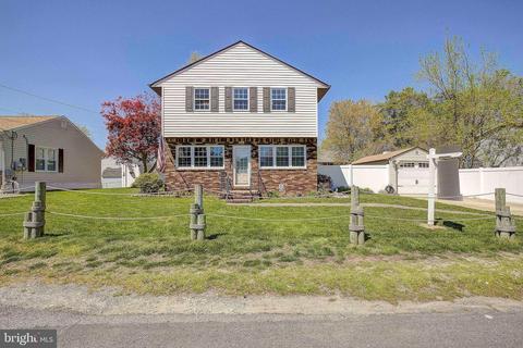906 Alfred Dr, Pasadena, MD 21122