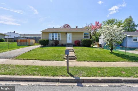 803 Bentwillow Dr, Glen Burnie, MD 21061
