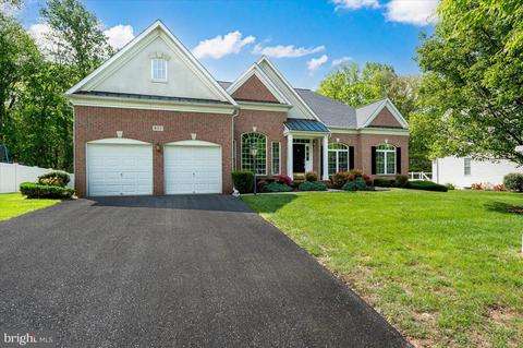 607 Pearl Point Ct, Millersville, MD 21108