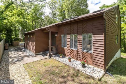 1389 Jones Station Rd, Arnold, MD 21012