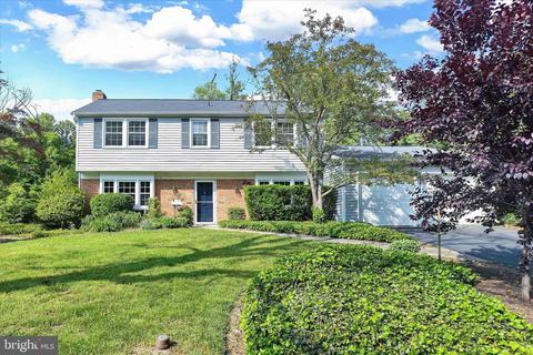 1711 Stratton Rd, Crofton, MD 21114