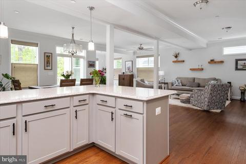 3618 S River Ter, Edgewater, MD 21037 photo 6