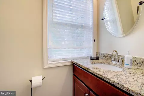 1426 Harwick Ct, Crofton, MD 21114 photo 5