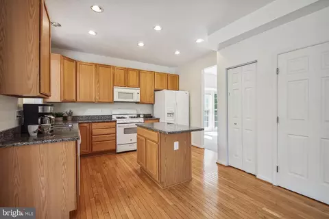 7741 Rotherham Dr, Hanover, MD 21076 photo 13