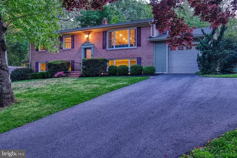 354 Dutch Ship Rd, Pasadena, MD 21122