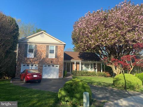 1849 W Queens Ct W, Crofton, MD 21114