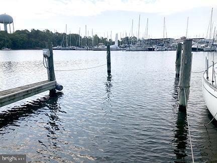 Boat Slip - Severn House A72 Fairview Ave, Annapolis, MD 21403