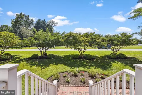 16 Poplar Point Rd, Edgewater, MD 21037 photo 2