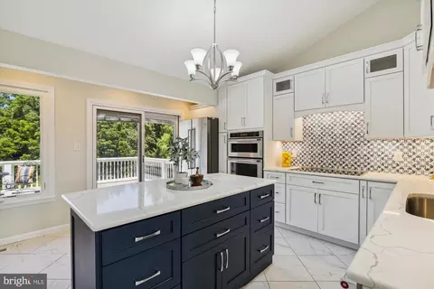 16 Poplar Point Rd, Edgewater, MD 21037 photo 5
