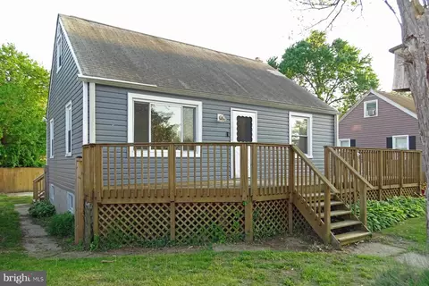 25 Chester Cir, Glen Burnie, MD 21060