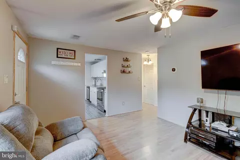 3490 Old Crown Dr, Pasadena, MD 21122 photo 19