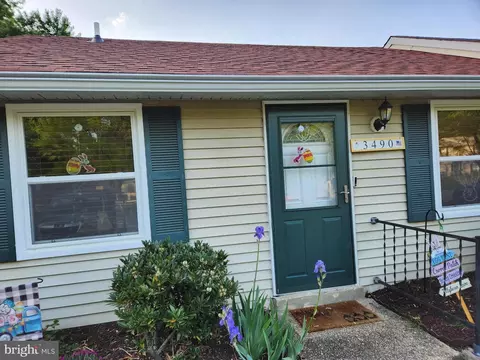 3490 Old Crown Dr, Pasadena, MD 21122 photo 4