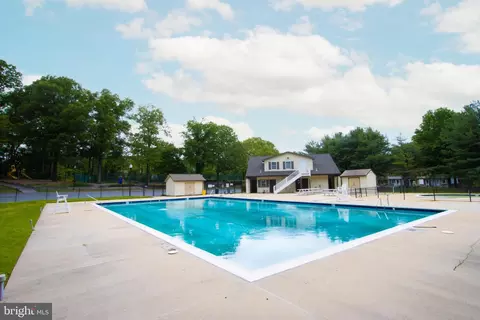 3490 Old Crown Dr, Pasadena, MD 21122 photo 24