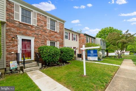 2076 Lake Grove Ln, Crofton, MD 21114