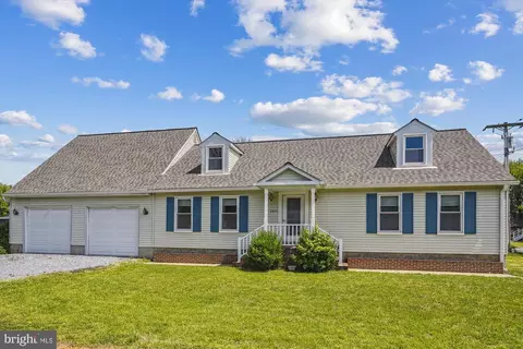 4905 Olive St, Shady Side, MD 20764