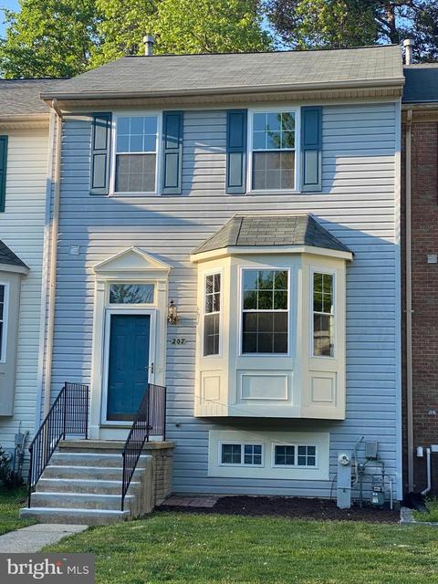 207 Quiet Ridge Ct, Pasadena, MD 21122