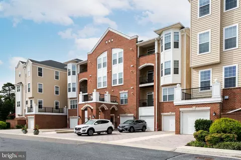 8608 Wandering Fox Trl #302, Odenton, MD 21113